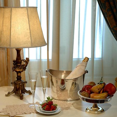 Hotel Villa Dorata Ніколозі Екстер'єр фото