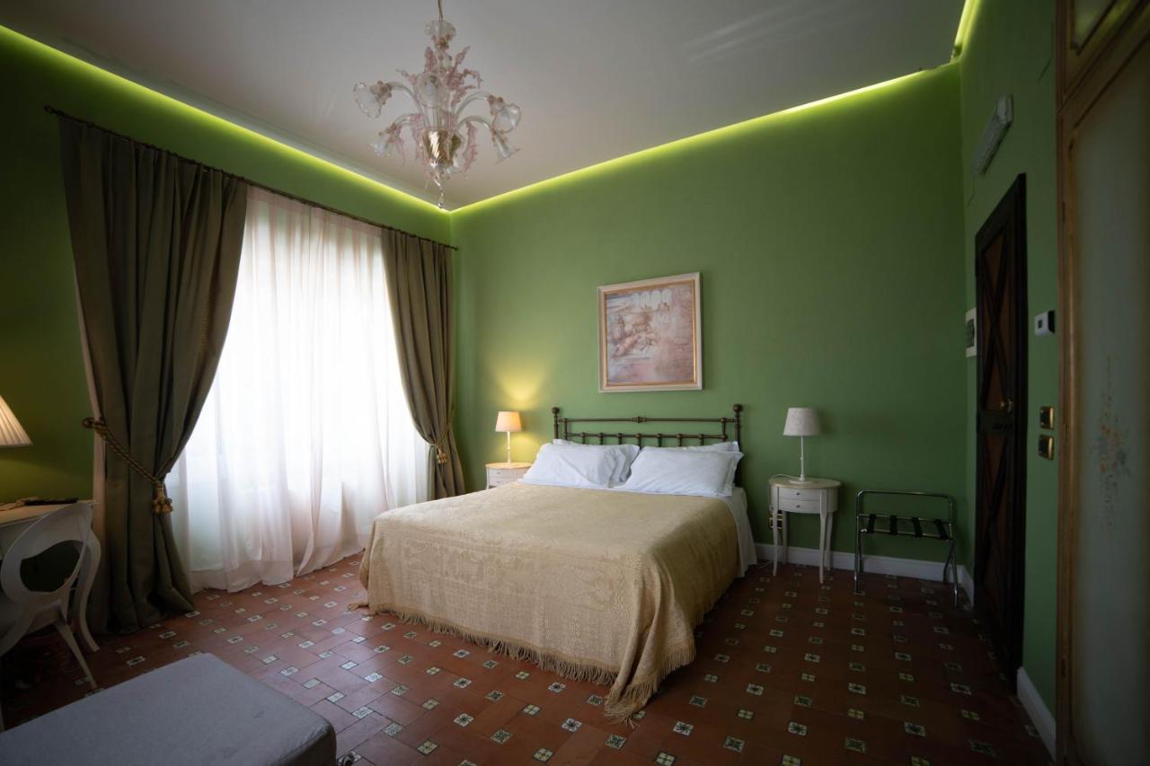 Hotel Villa Dorata Ніколозі Екстер'єр фото