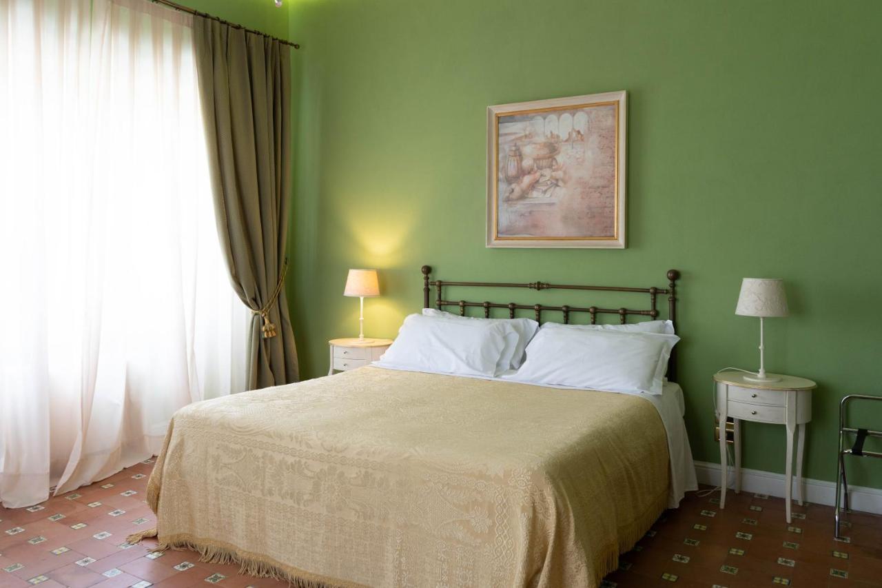 Hotel Villa Dorata Ніколозі Екстер'єр фото