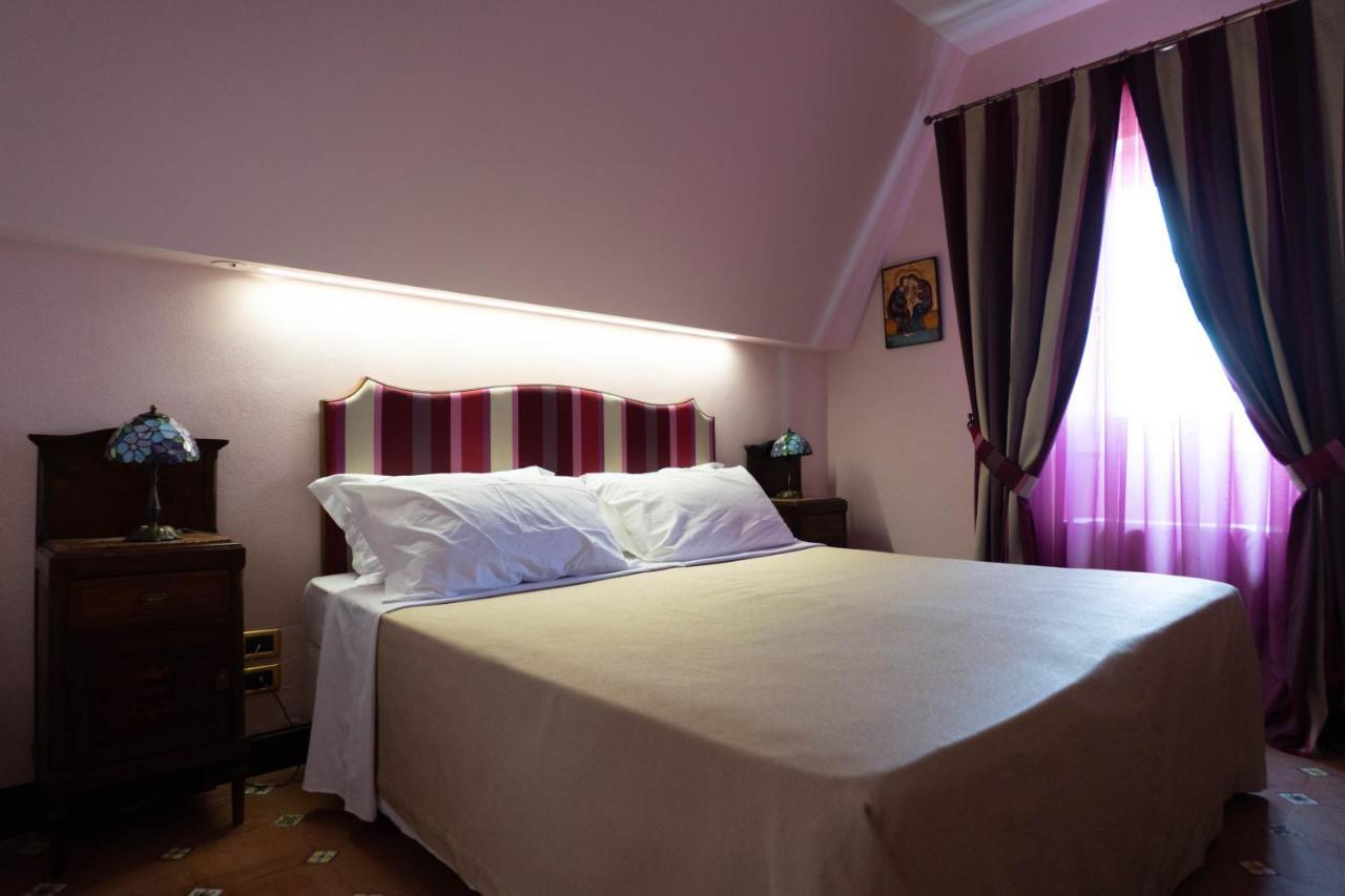 Hotel Villa Dorata Ніколозі Екстер'єр фото