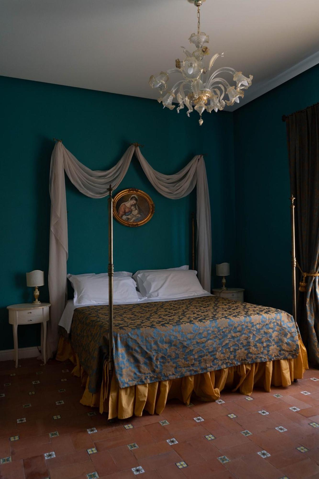 Hotel Villa Dorata Ніколозі Екстер'єр фото