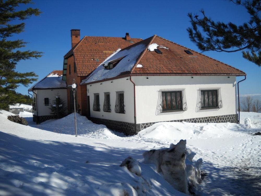 Hotel Villa Dorata Ніколозі Екстер'єр фото
