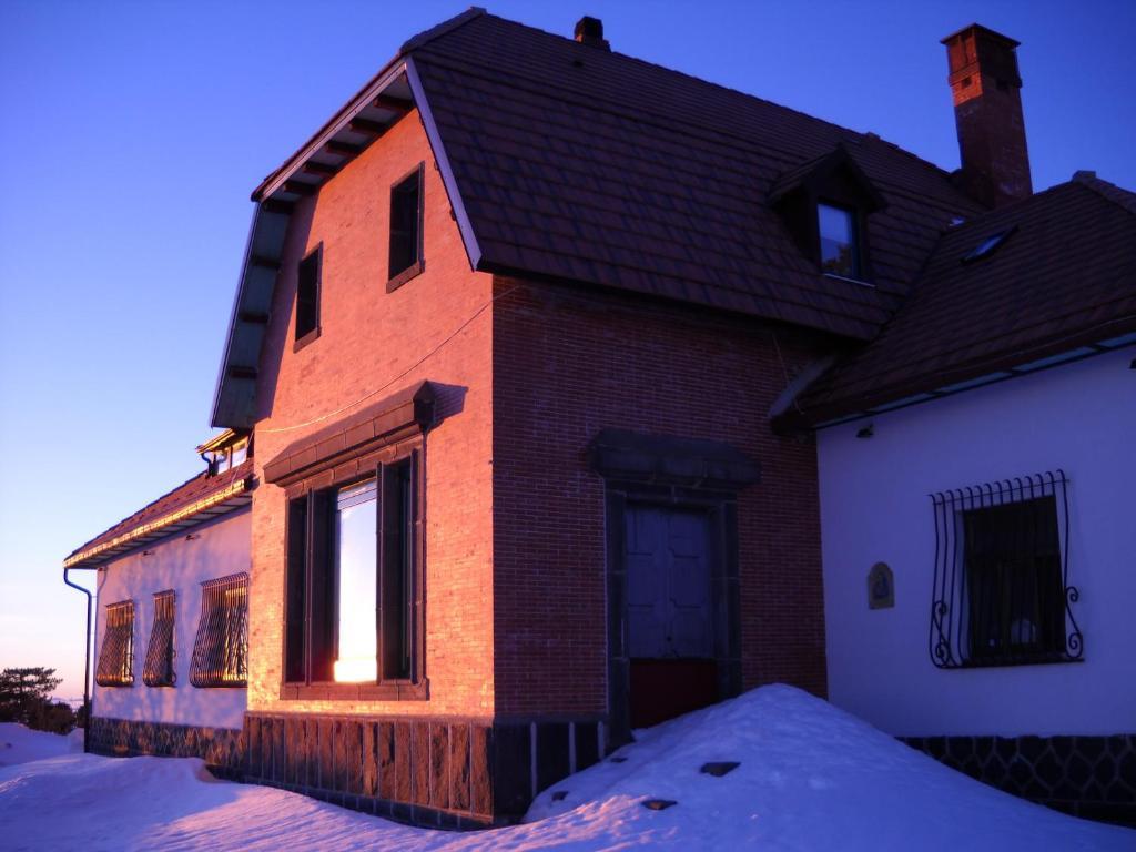 Hotel Villa Dorata Ніколозі Екстер'єр фото