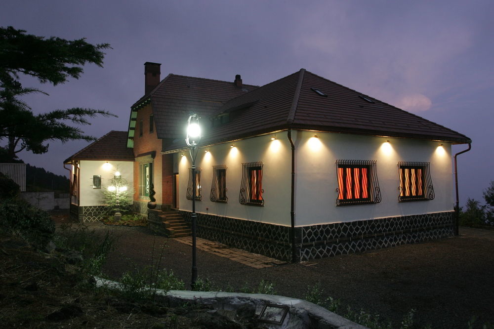 Hotel Villa Dorata Ніколозі Екстер'єр фото